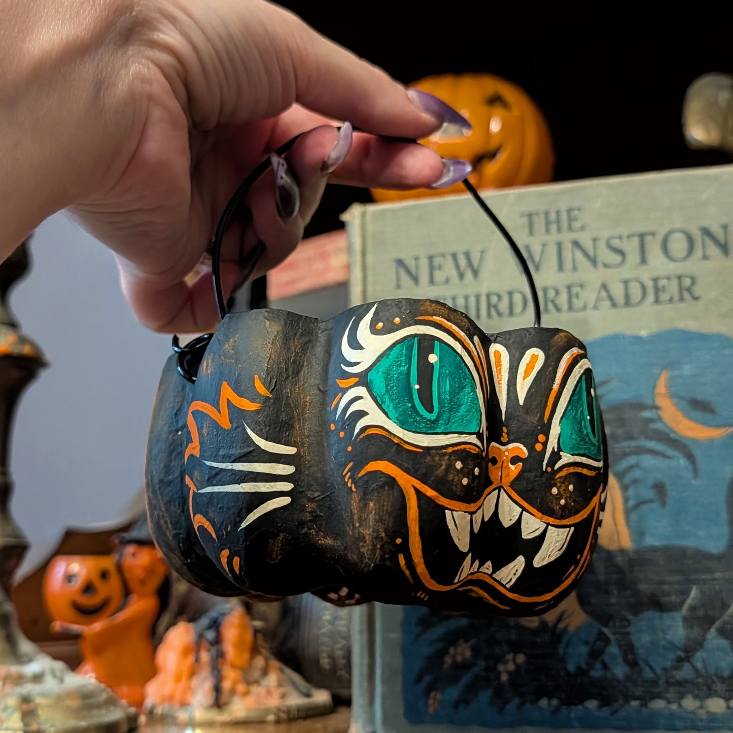 Small Scaredy Cat Paper Mache Treat Bucket